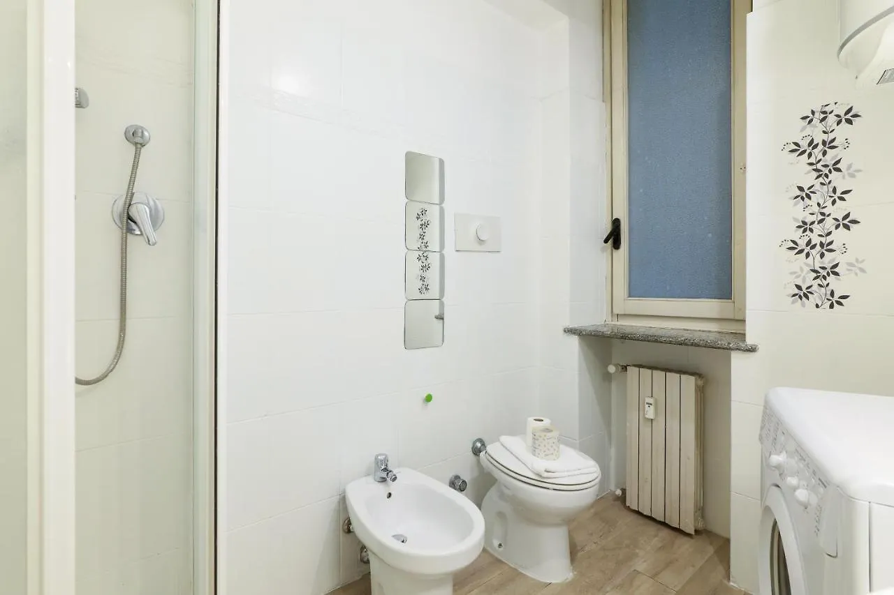 Apartament Luminoso Appartamento Con Balcone In Cadorna Mediolan Włochy
