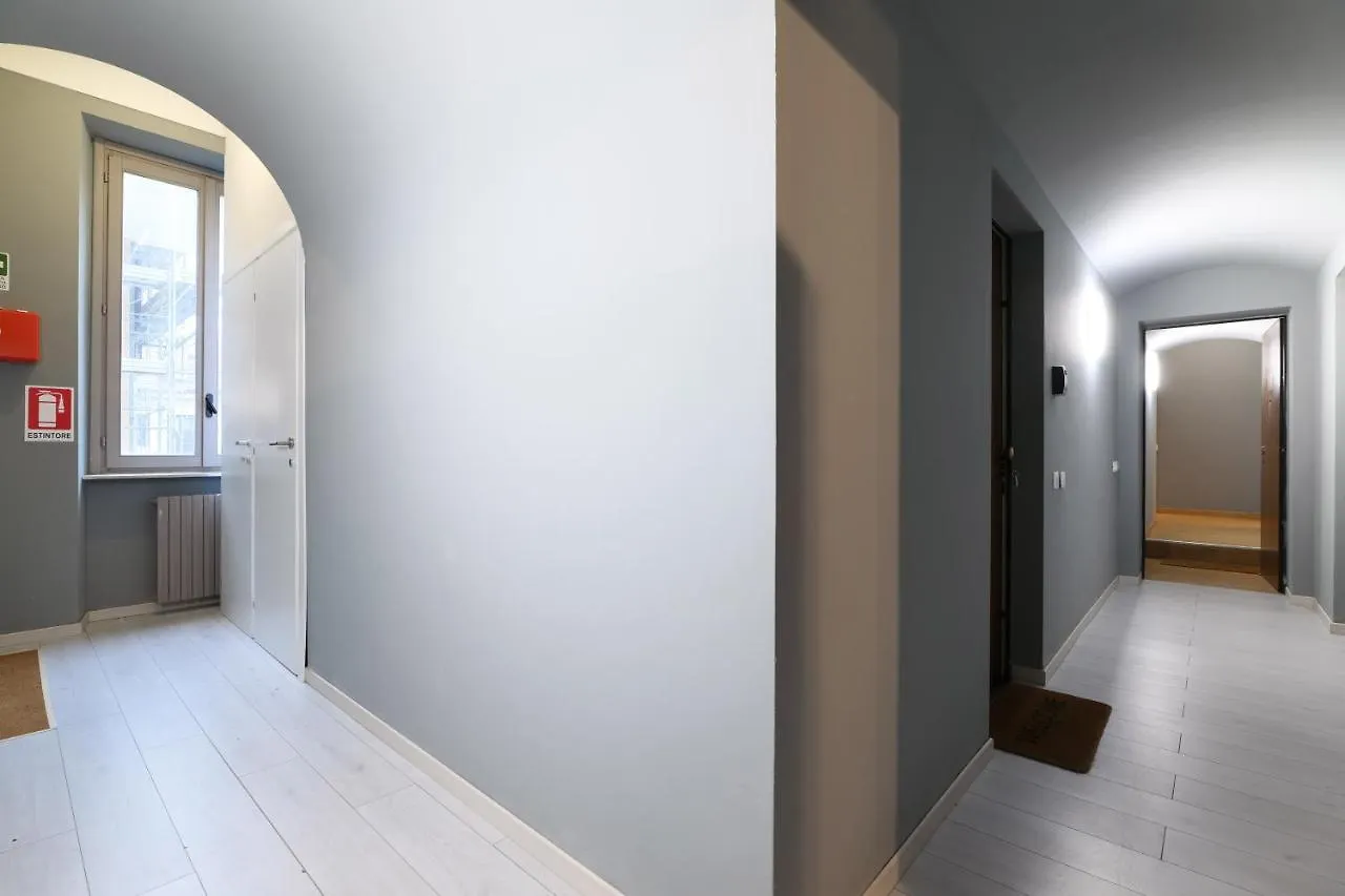 Apartament Luminoso Appartamento Con Balcone In Cadorna Mediolan